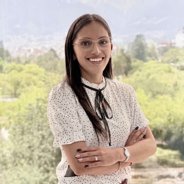 Ab. Valeria Zambrano Garzón